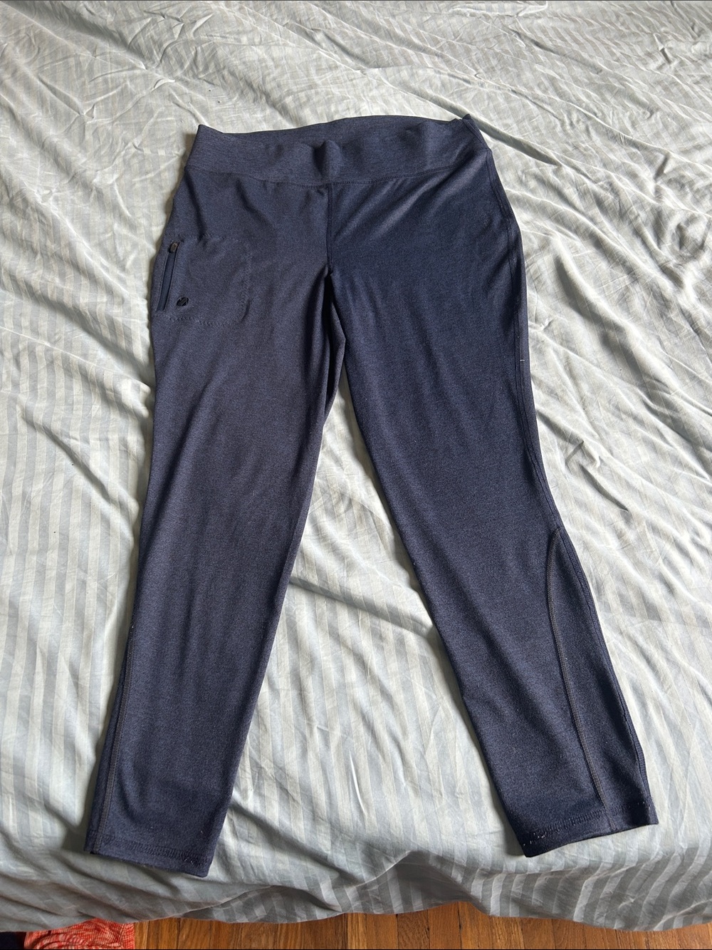 Womens Navy Performance Leggings with Side Zip Pocket